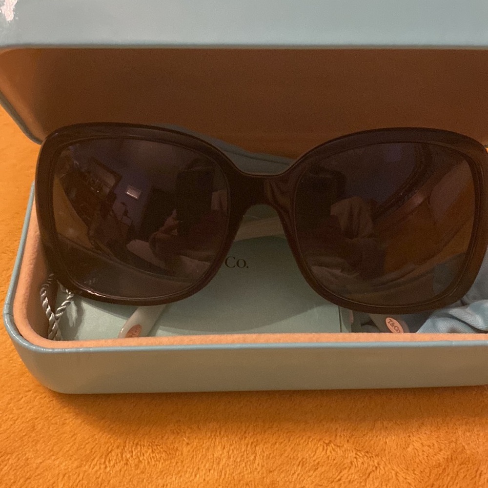 Tiffany sunnies